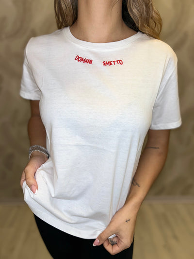 T-SHIRT SCRITTA