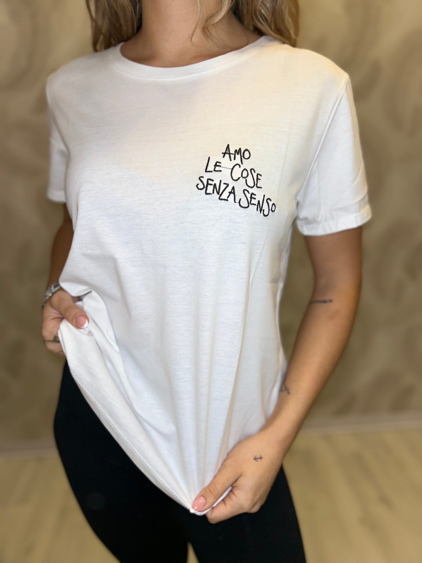 T-SHIRT SCRITTA