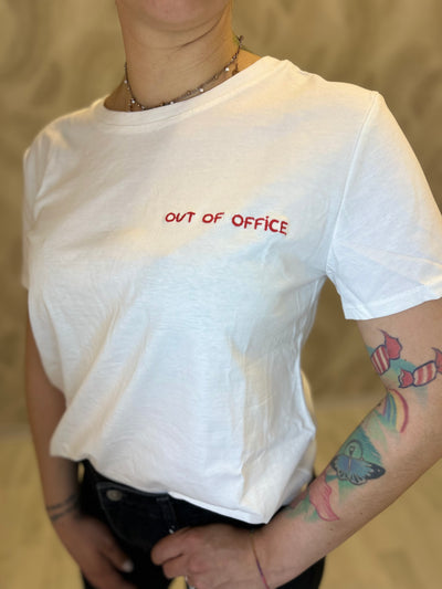 T-SHIRT SCRITTA